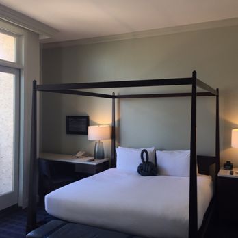 Wine Country Trekking - Casa Madrona has THE most comfy beds and had nothing but rave reviews of the people at Wine Country Trekking. - Tours Near Me Wine Country Trekking - Casa Madrona has THE most comfy beds and had nothing but rave reviews of the people at Wine Country Trekking. - Tours Near Me