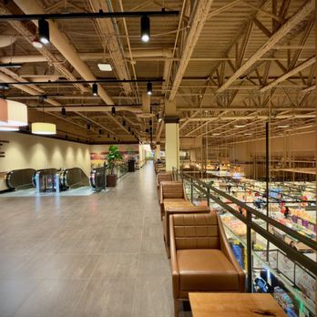 Wegmans - Open Dining Area - Grocery Near Me - Norwalk, Connecticut