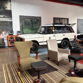Compound Art & Sound Gallery - Whiskey Bars Near Me - Brooklyn, New York