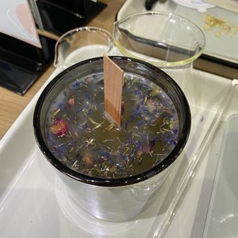 Lanterne Candle Lab - Sprinkling dried flowers to the top - Candle Stores Near Me - New York, New York Lanterne Candle Lab - Sprinkling dried flowers to the top - Candle Stores Near Me - New York, New York