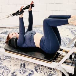 Divinebody Therapy & Fitness - Reformer session private