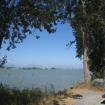 Deas Island Regional Park - River-side walks - Parks Near Me - Delta, British Columbia