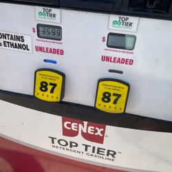 Cenex - The left 3.59 Vs 3.99. The numbers were dim but visible. An easily confused and profitable gain for the stations owner. Accident? No way.
