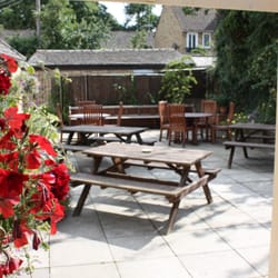Kings Head - Kings Head Pub Garden