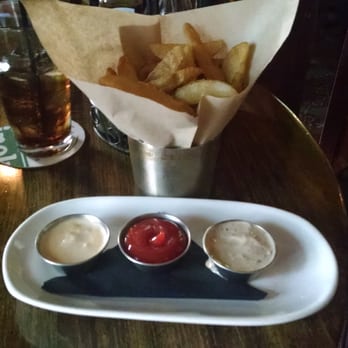 Fadó Irish Pub - Chips with Guinness mayo and cheese sauce - Irish Pub Near Me - Columbus, Ohio Fadó Irish Pub - Chips with Guinness mayo and cheese sauce - Irish Pub Near Me - Columbus, Ohio