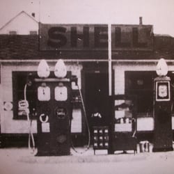 Original station front in 1937