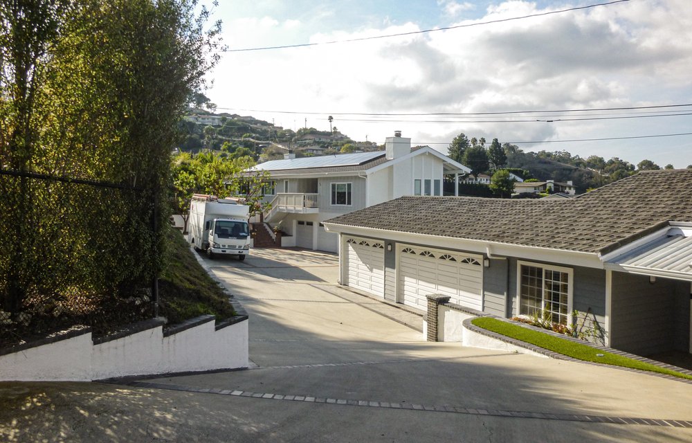 Slide of Howe Builders