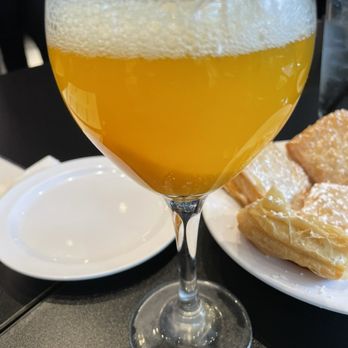 Grits and Eggs Breakfast Kitchen - Mimosa - Breakfast & Brunch Near Me - Atlanta, Georgia