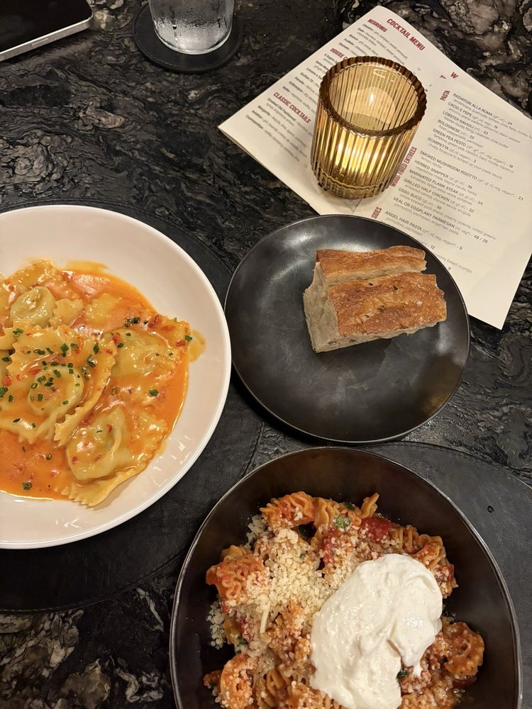 Social spots from Metsi’s