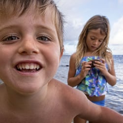 Kauai Babysitting - Exploring the beach