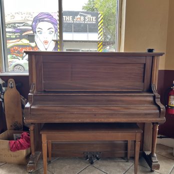 Speakeasy Kava - Classic piano - Bars Near Me - Largo, Florida