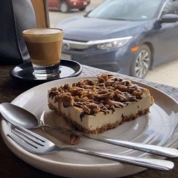 Red Dessert Dive - Turtle caramel cheesecake with cortado - Desserts Near Me - Houston, Texas Red Dessert Dive - Turtle caramel cheesecake with cortado - Desserts Near Me - Houston, Texas