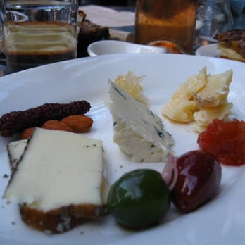 Gjelina - The Cheese Plate - New American Near Me - Venice, California
