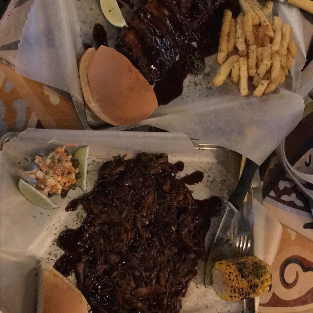 Mercado 60 - Ribs and pulled pork. Good tangy Bbcue better than some Bbcue I've had in the states. - Farmers Market Near Me - Mérida, YUC Mercado 60 - Ribs and pulled pork. Good tangy Bbcue better than some Bbcue I've had in the states. - Farmers Market Near Me - Mérida, YUC