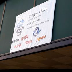 Dragon's Den Comics & Games - Signage