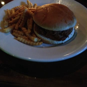 Cincinnati Bar & Grill - Figs BBQ Pulled Pork Sandwich - Cocktail Bars Near Me - El Paso, Texas