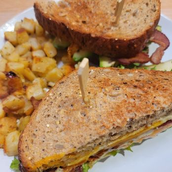 Home Grown - BLTA+E - Coffee & Tea Near Me - West Des Moines, Iowa Home Grown - BLTA+E - Coffee & Tea Near Me - West Des Moines, Iowa