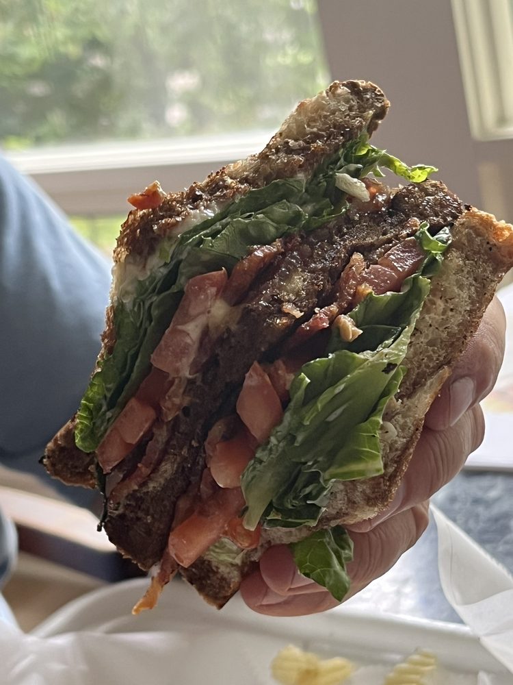 SILVER SKILLET CAFE Updated October 2024 20 Photos & 39 Reviews 12650 Chillicothe Rd