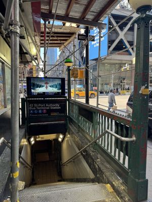 42 St-Port Authority Bus Terminal by null