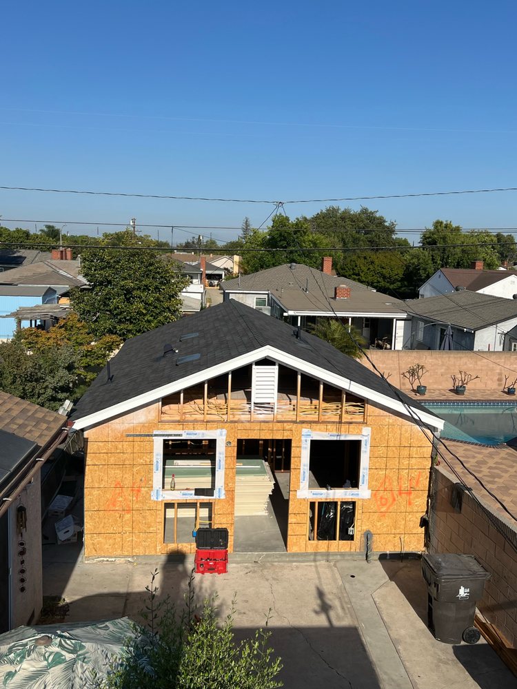 Slide of Castillo’s Roofing Services