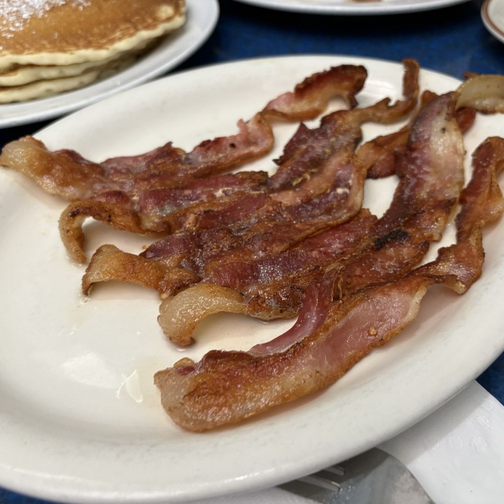 Skylight Diner - Bacon - American Near Me - New York, New York Skylight Diner - Bacon - American Near Me - New York, New York