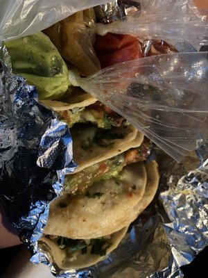 El Paisa Taqueria by null