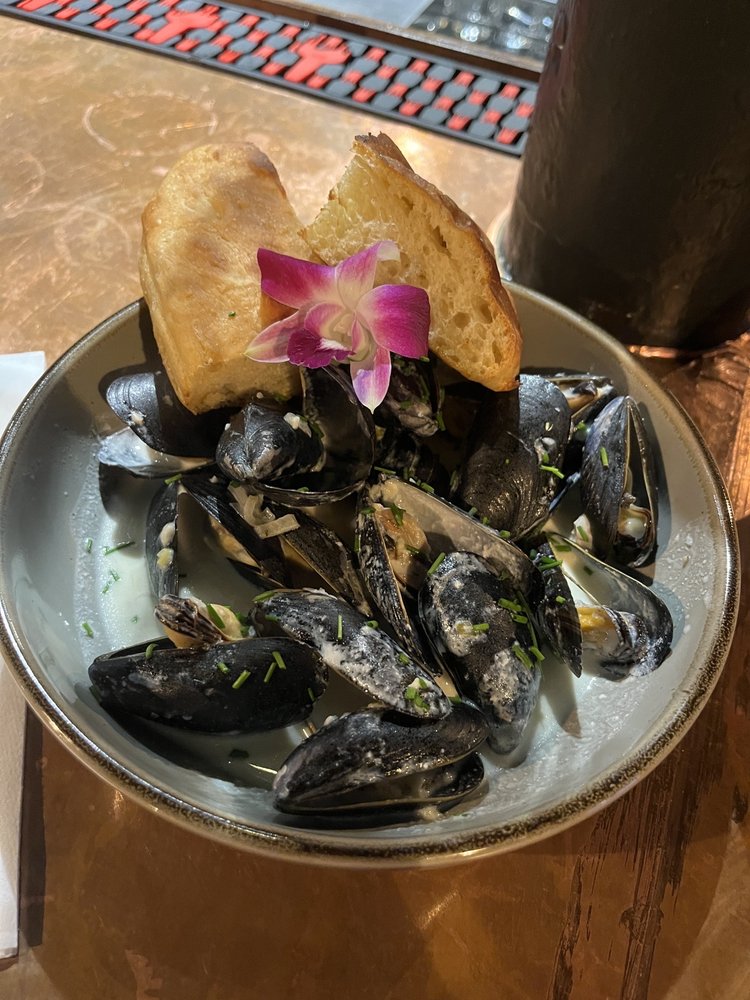 BISTRO LA CAVE 10 Reviews 7 Public Lndg, Camden, Maine Bars