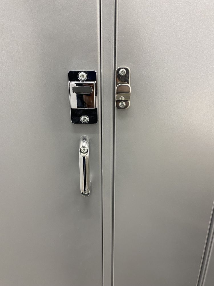 Slide of Handyman services by Abel Cruz