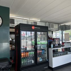 Legends Roast Beef Ellsworth - Inside
