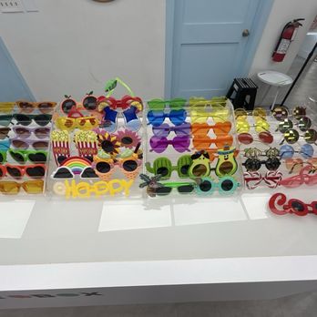 Potobox - Eye wear props - Session Photography Near Me - Milpitas, California