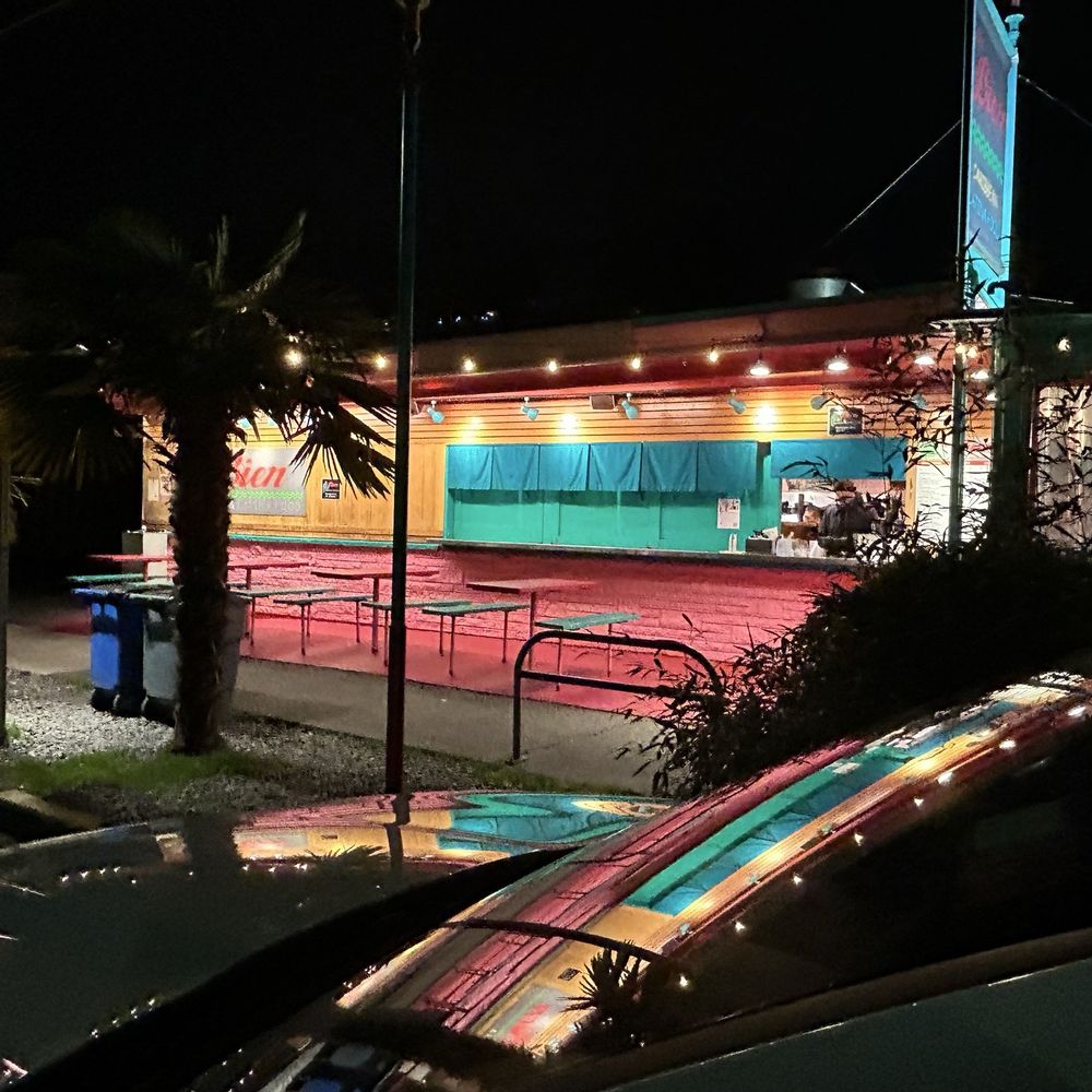 Un Bien - Caribbean Near Me - Seattle, Washington