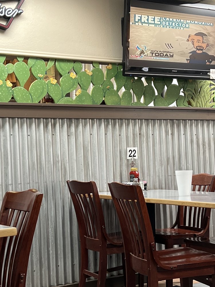 El Nopalito