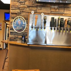 44 Draft House Growler Bar - 25 taps of pure deliciousness!