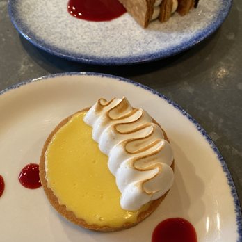 Au Comptoir - Lemon tart - French Near Me - Vancouver, British Columbia Au Comptoir - Lemon tart - French Near Me - Vancouver, British Columbia