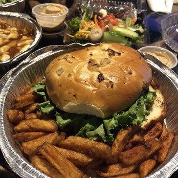 McCarold's - Ballymore burger with salad and fries - Irish Pub Near Me - Montreal, Quebec McCarold's - Ballymore burger with salad and fries - Irish Pub Near Me - Montreal, Quebec