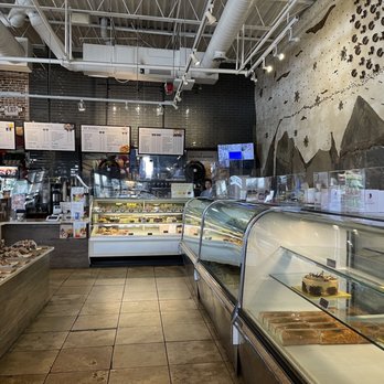 coffee shops near me close late