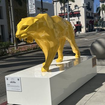 Rodeo Drive - Richard Orlinski sculpture - Local Flavor Near Me Rodeo Drive - Richard Orlinski sculpture - Local Flavor Near Me