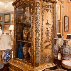 Nicholson's of Laguna Antiques
