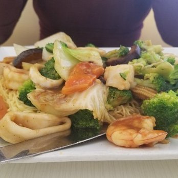 Basilic - Vietnamese Near Me - Boca Raton, Florida