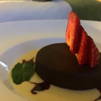 Whitney Peak Hotel Reno, Tapestry Collection by Hilton - Chocolate Decadence from room service. #Yum - Hotels Near Me - Reno, Nevada Whitney Peak Hotel Reno, Tapestry Collection by Hilton - Chocolate Decadence from room service. #Yum - Hotels Near Me - Reno, Nevada