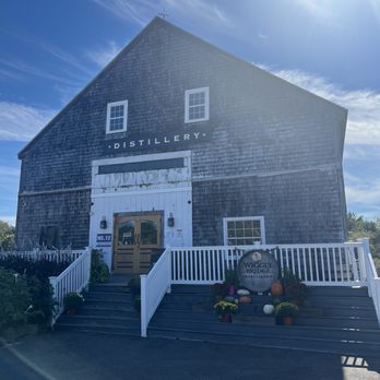 Wiggly Bridge Distillery - Distilleries Near Me - York, Maine Wiggly Bridge Distillery - Distilleries Near Me - York, Maine