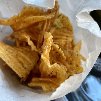 Perly's - Homemade potato chips were savory! - Delis Near Me - Richmond, Virginia