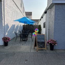 Paramount Diner - Paramount Alley Outdoor seating is open.  Pups welcome