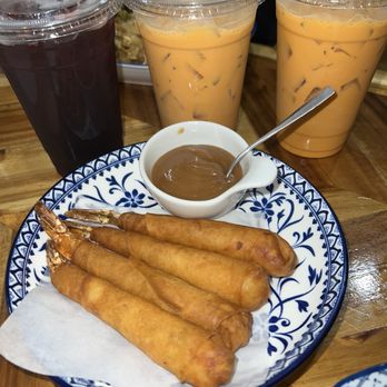 Khao Niao Thai-Lao Restaurant - Fried shrimp, Thai tea, hibiscus tea - Thai Near Me - Omaha, Nebraska