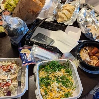 Dos Coyotes Border Cafe - Yolo mangos burrito, shrimp burrito, steak & rice plate, quesadillas, shrimp taco a la carte, mahi mahi fish tacos, and paella burrito. - Tex-Mex Near Me - Davis, California