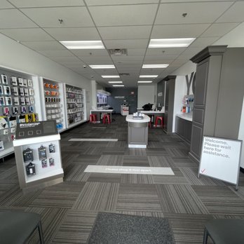 Verizon Authorized Retailer - Wireless Zone - Mobile Phones Near Me - Exton, Pennsylvania Verizon Authorized Retailer - Wireless Zone - Mobile Phones Near Me - Exton, Pennsylvania