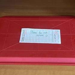 Pitaria Express - For some reason this note makes me want to take the tray off the trashcan
