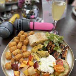 Girls Brunch! Girls Brunch!