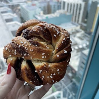 Kantine - Scandinavian cinnamon knot - Scandinavian Near Me - San Francisco, California Kantine - Scandinavian cinnamon knot - Scandinavian Near Me - San Francisco, California