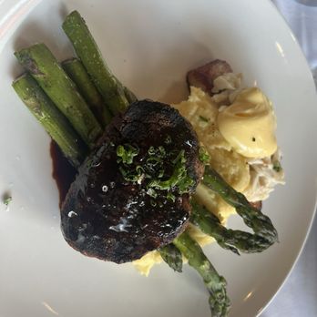 Hemenway's Restaurant - Surf n Turf with scallops prepared Oscar style - Seafood Near Me - Providence, Rhode Island